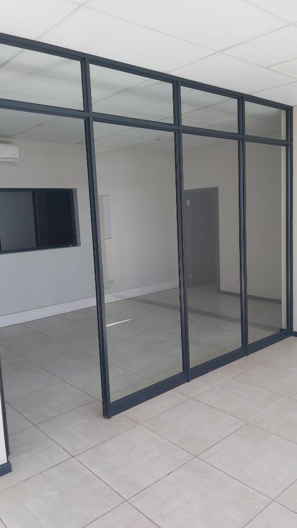 To Let commercial Property for Rent in Fairview Eastern Cape